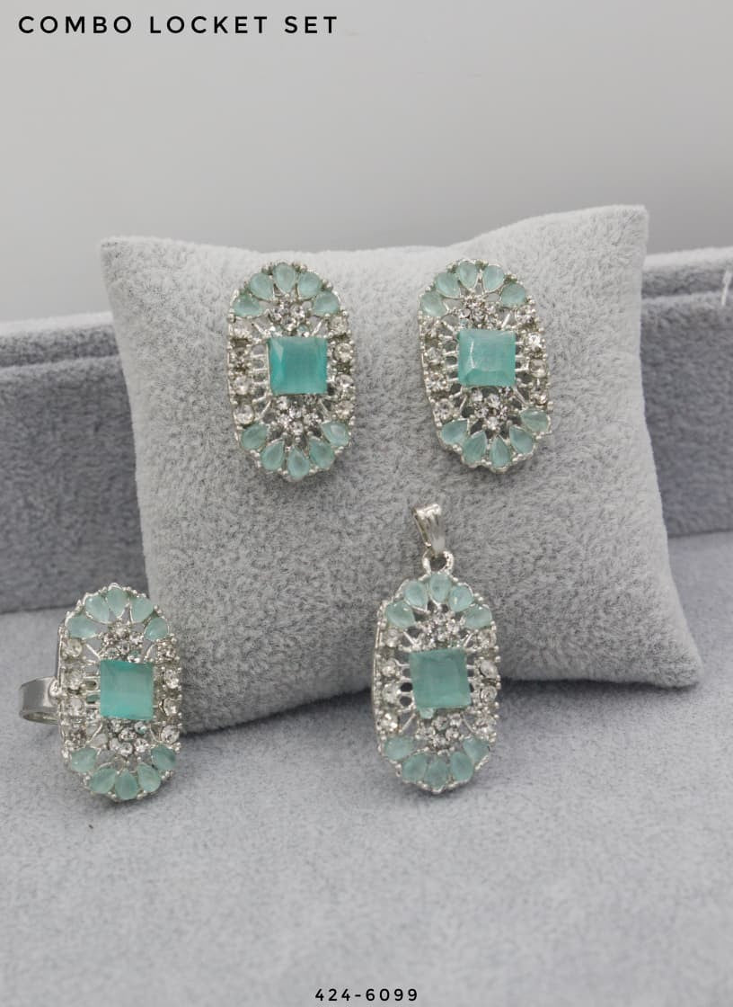 Aurielle Royal Pendant Combo Set
