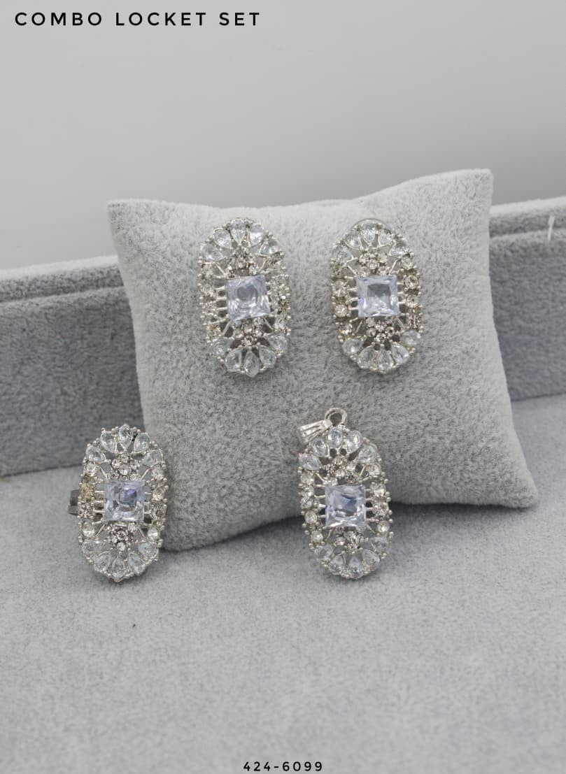 Aurielle Royal Pendant Combo Set