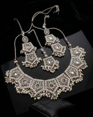 Premium Casting Necklace Set