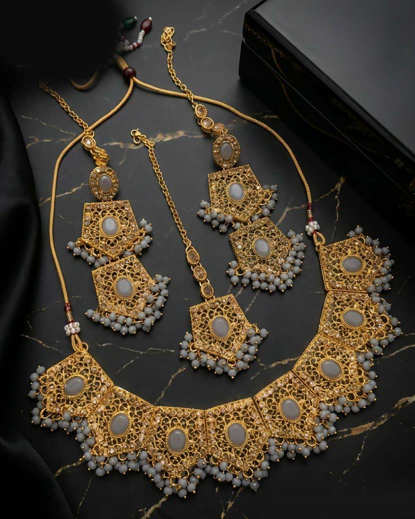 Premium Casting Necklace Set