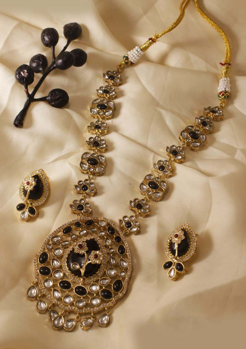 Premium Traditional Mala Necklace Set