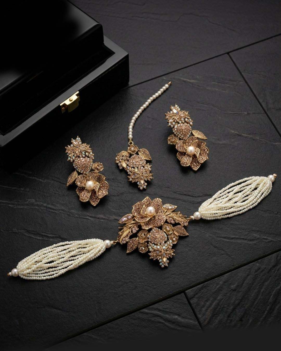 Turkish Regal Choker Set