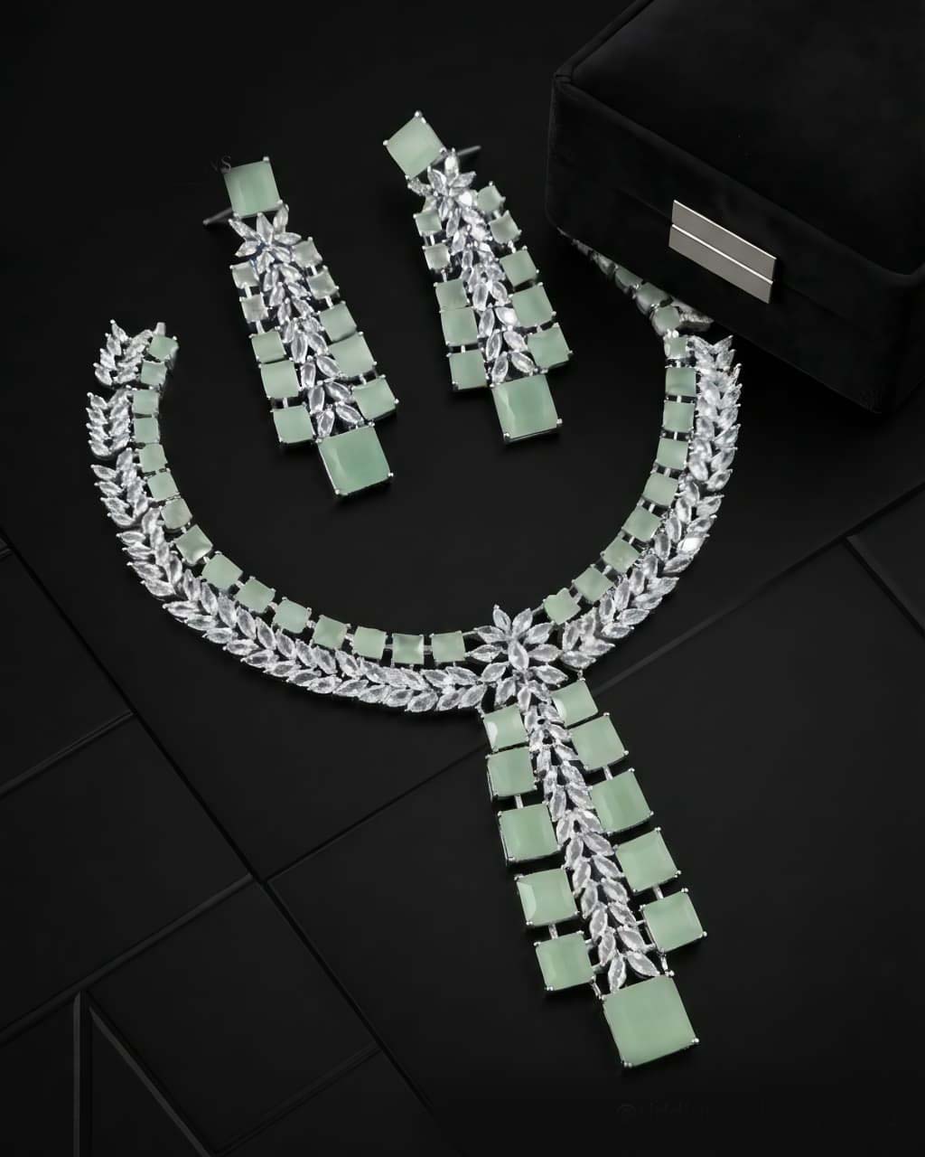 Aurielle Luxe American Diamond Set