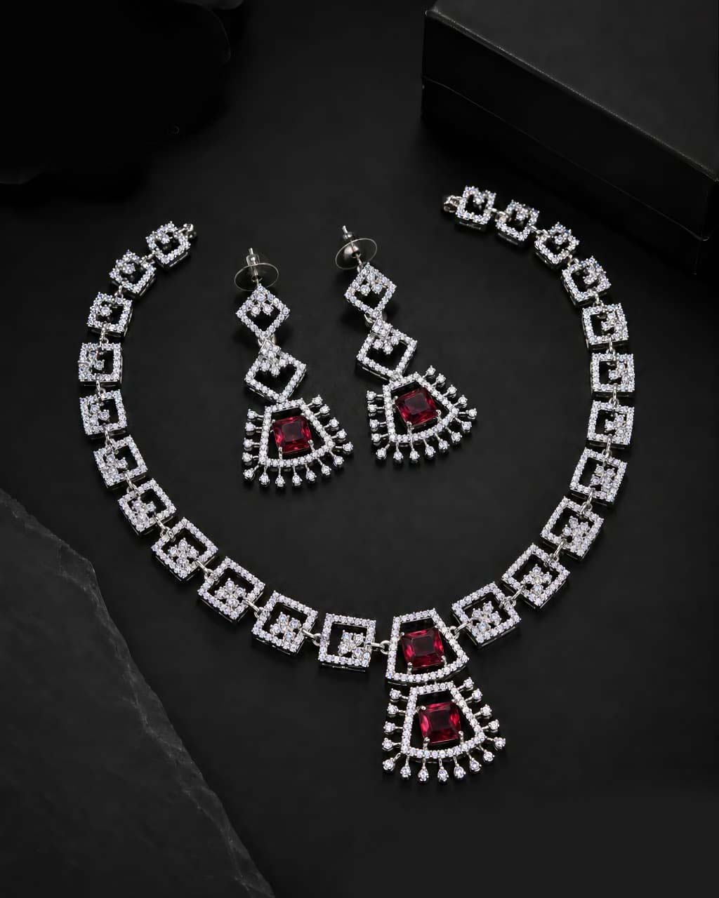 Square-Cut American Diamond Necklace Se