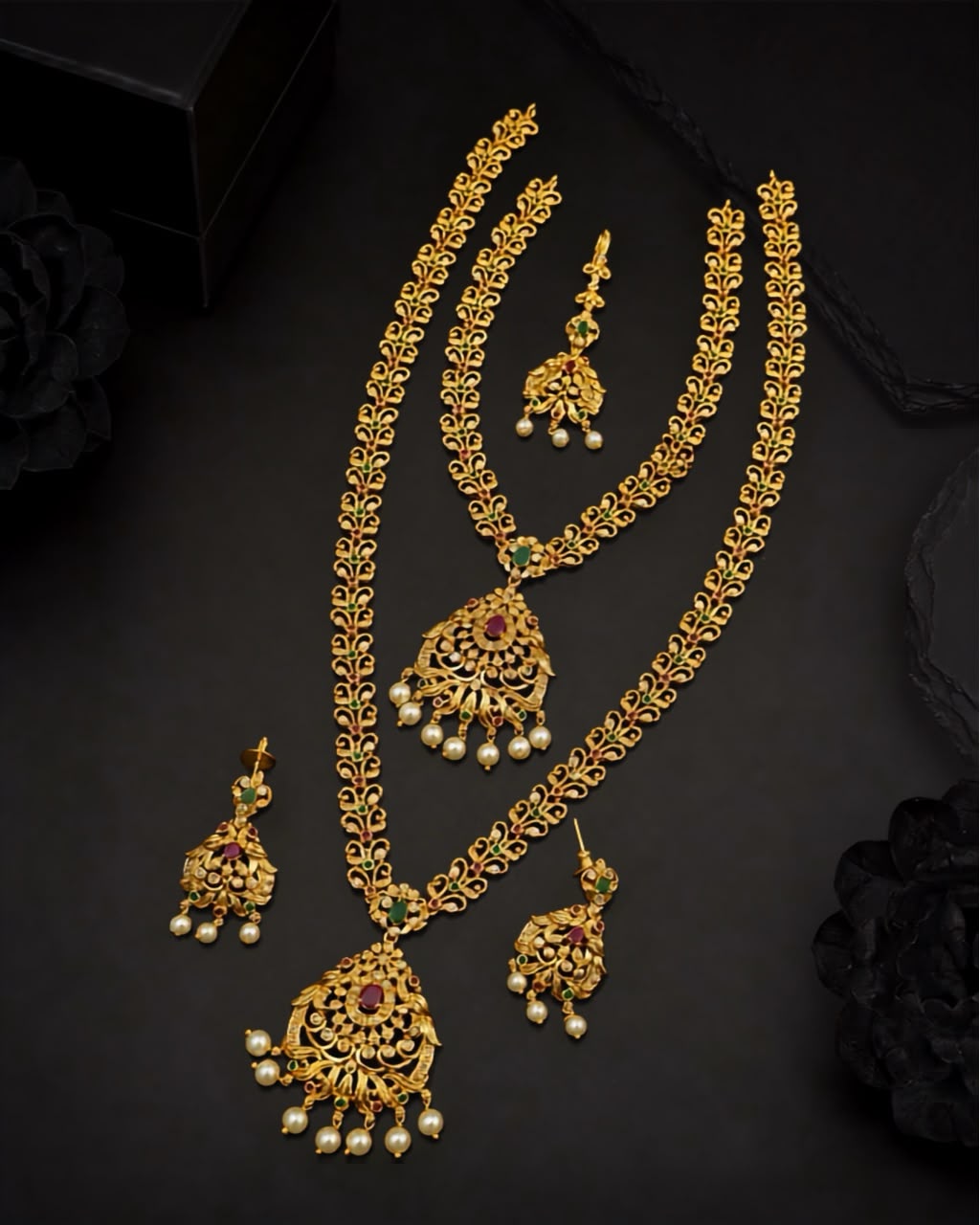 Traditional South Indian Bridal Necklace Set
