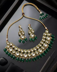 Aafreen Glow Kundan Set