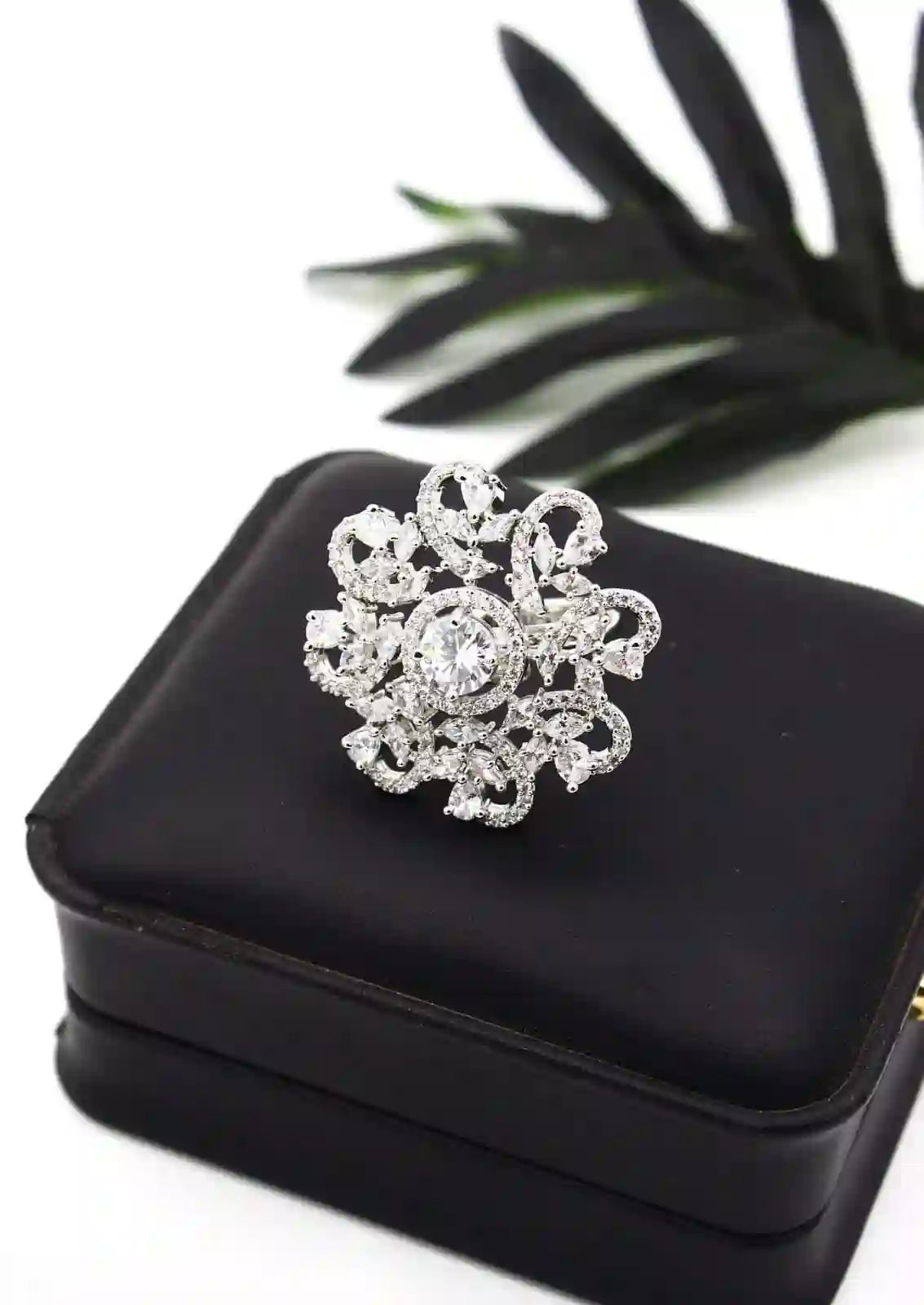 American Diamond Ring – Elegant Sparkle Ring in 7 Colors