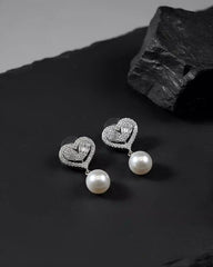 Elegant Drop Earrings – Fashion & Luxury Accessory