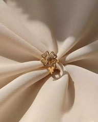 Elegant Festive Statement Spinner Ring