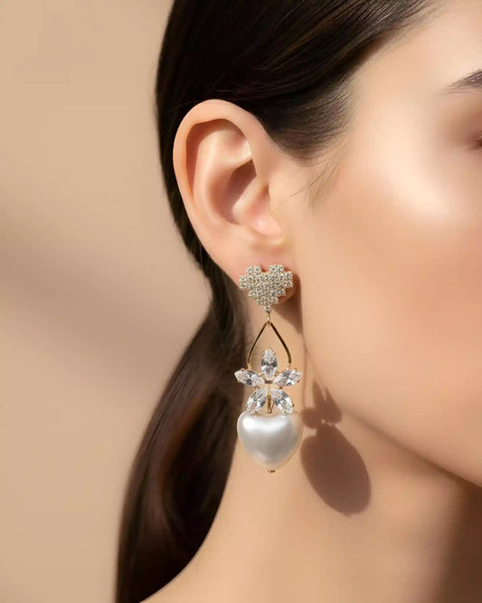 Elegant Hoop Earrings – Chic & Versatile Jewelry