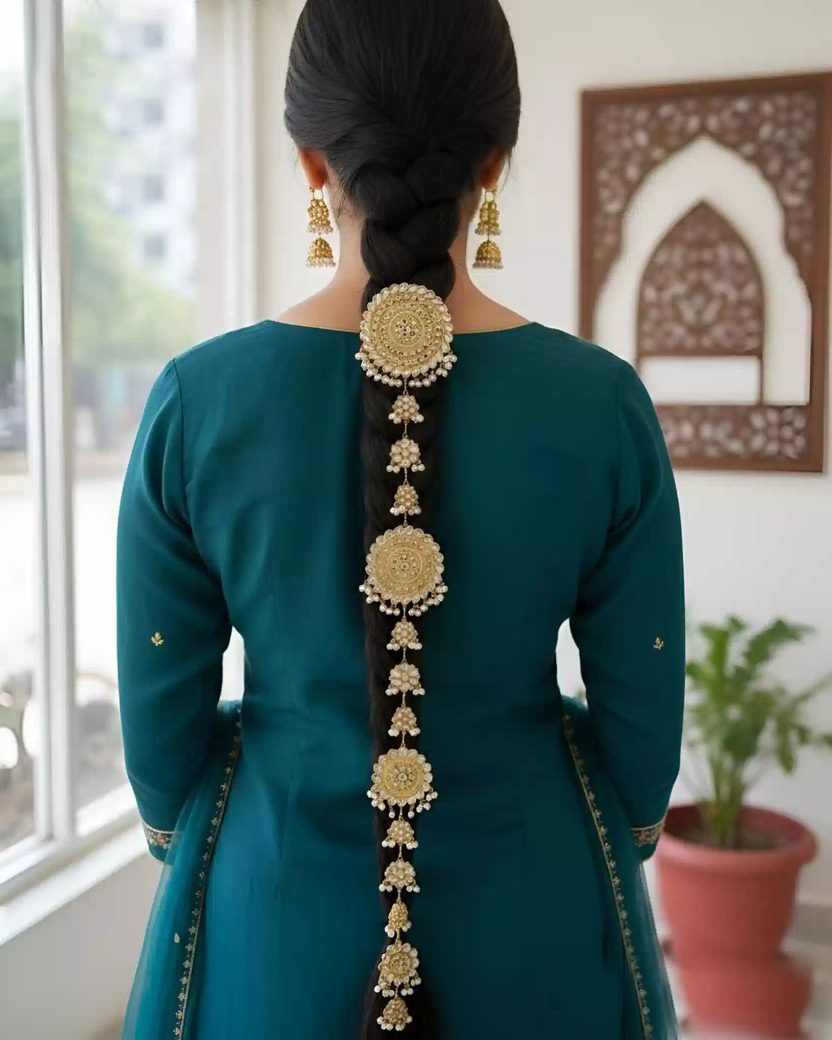 Elegant Jada Hair Brooch – Bridal & Festive Hair Accessory