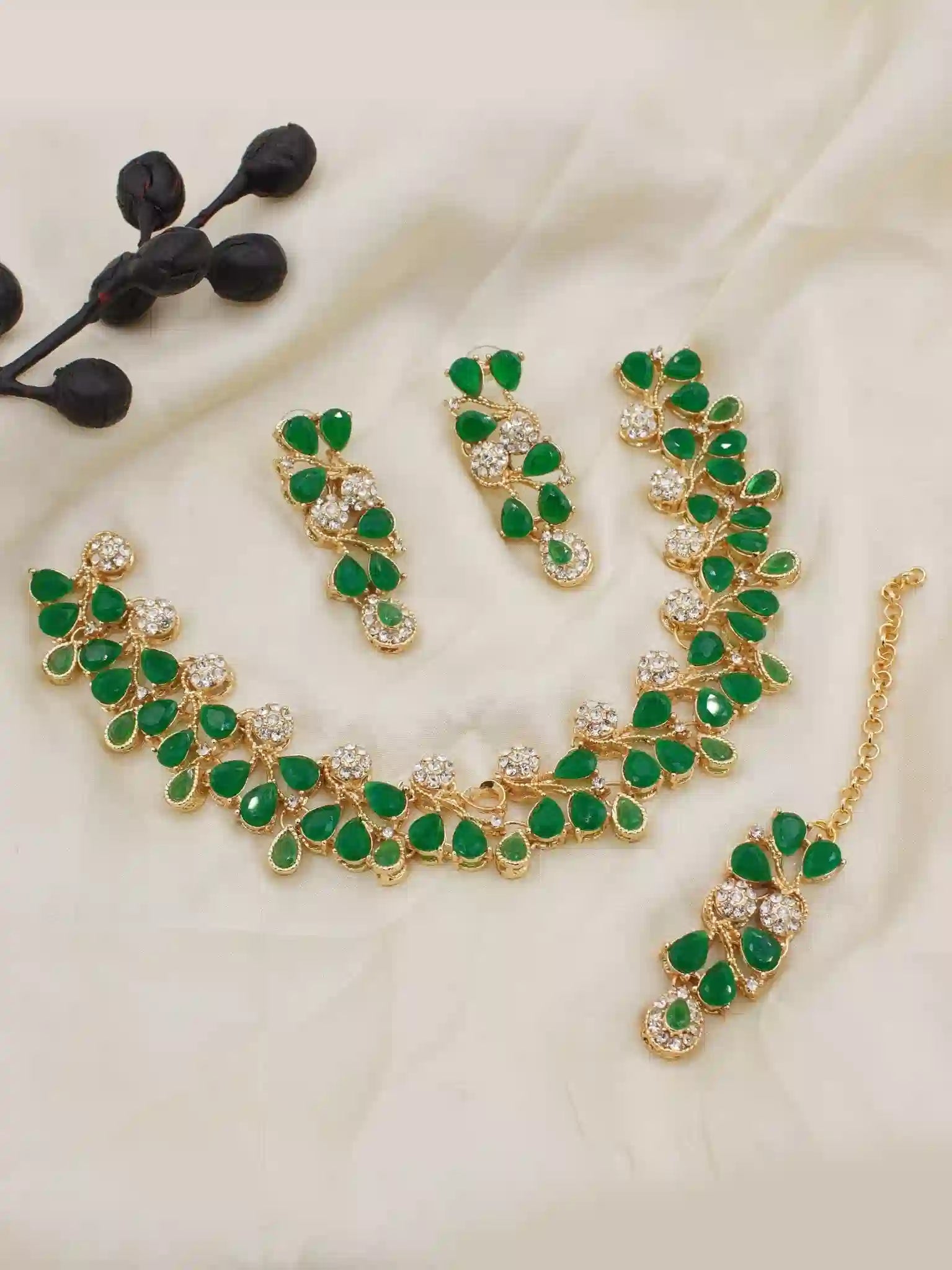 Elegant Necklace Set – Royal Look Jewelry in 11 Stunning Colors