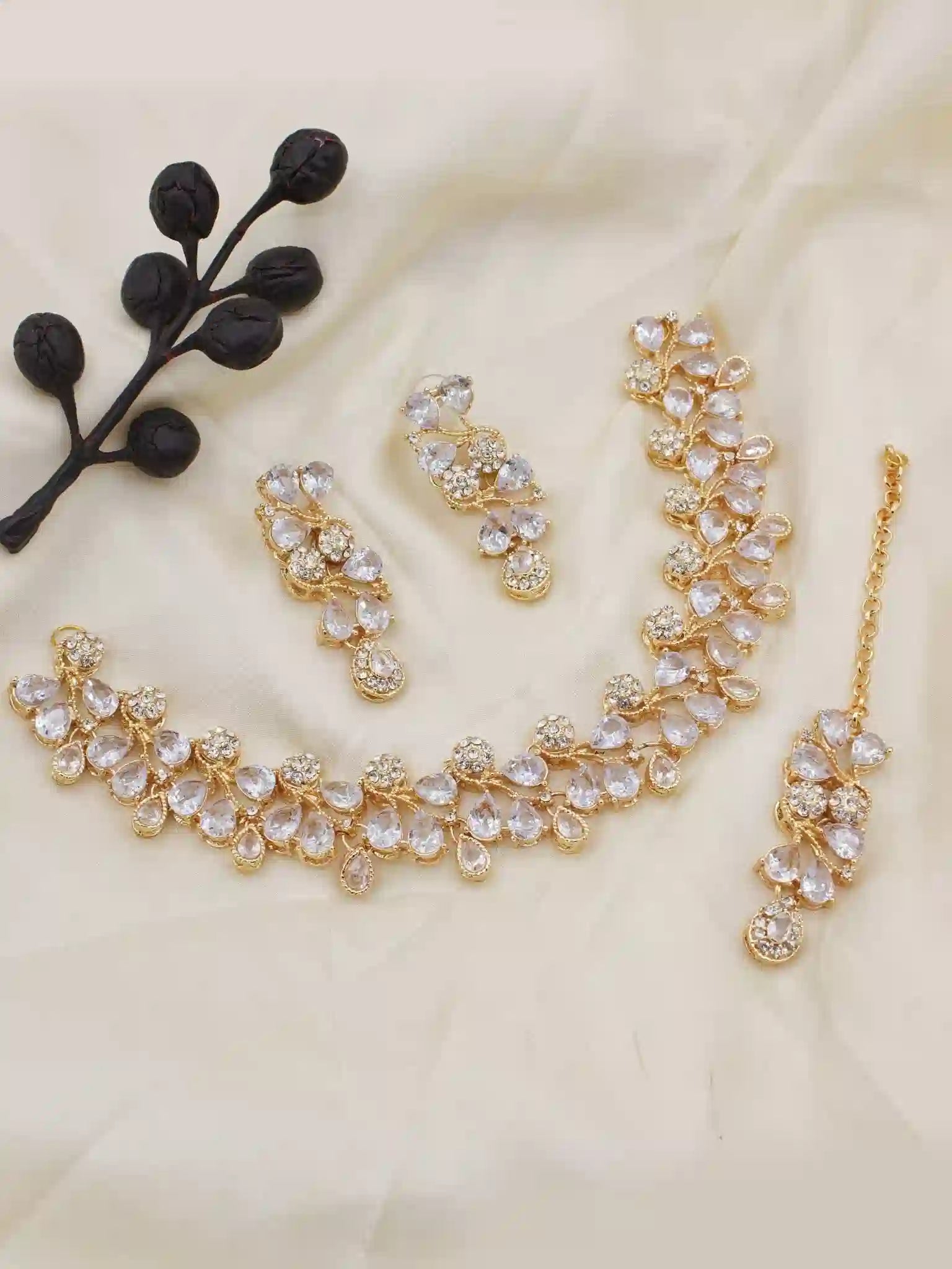 Elegant Necklace Set – Royal Look Jewelry in 11 Stunning Colors