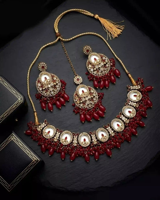 Antique Sparkle Necklace Set