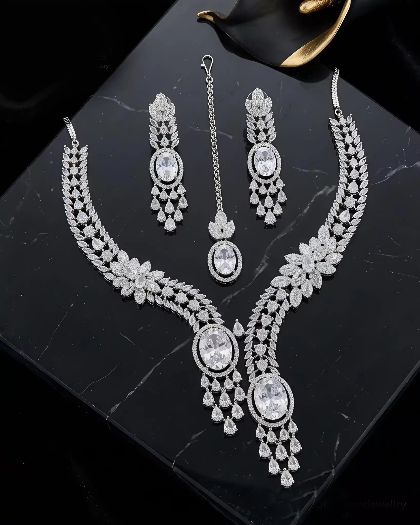 Luxury AD Necklace Set