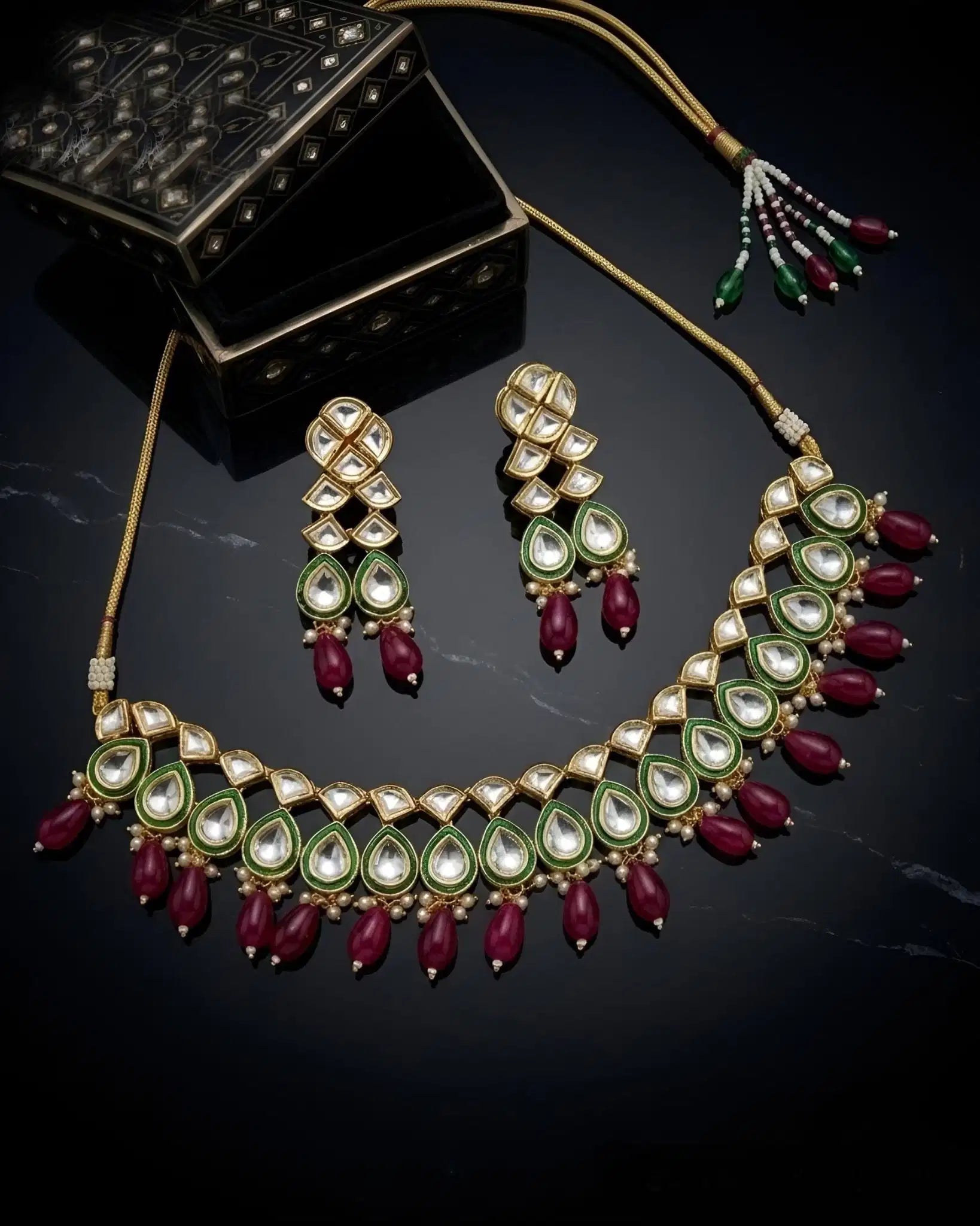 Nooriva Charm Kundan Necklace Set