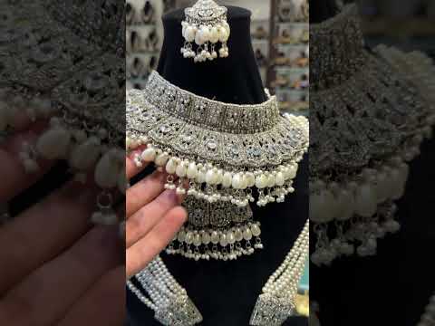 Aabroo Luxury Bridal Set