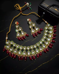 Rivaya Classic Kundan Necklace Set