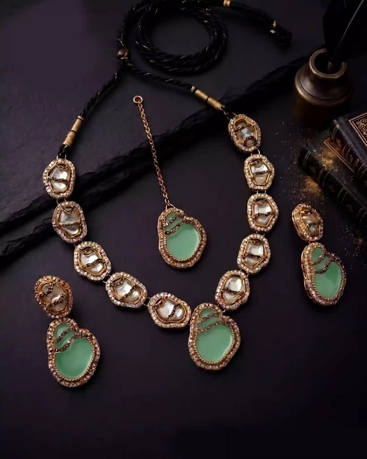 Royal Glamour Necklace Set