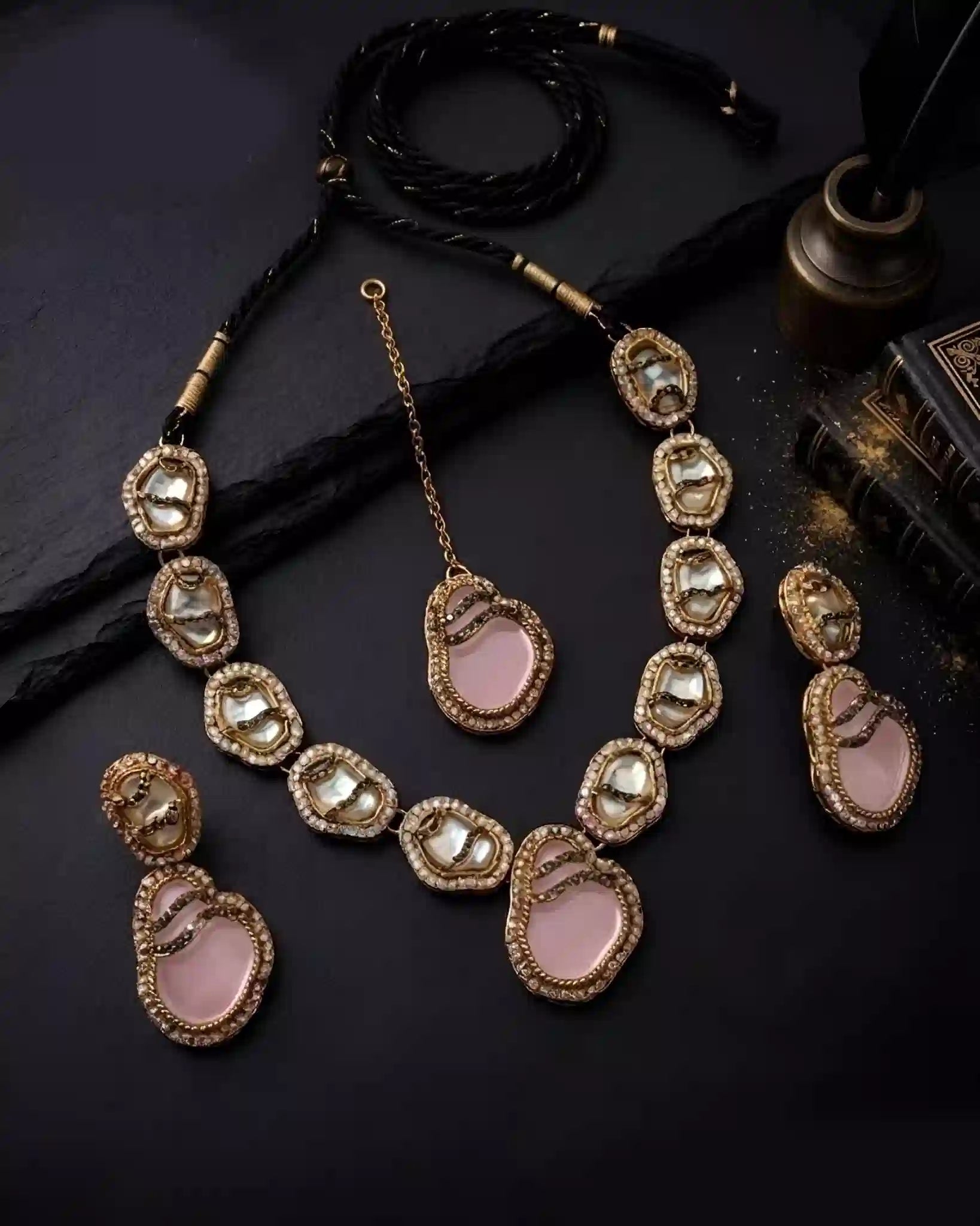 Royal Glamour Necklace Set