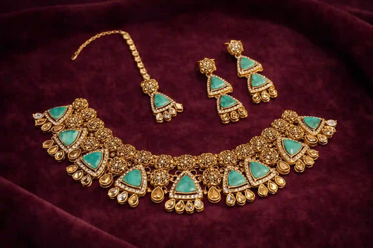 Traditional Bridal Choker Jewelry Set with Earrings & Maang Tikka