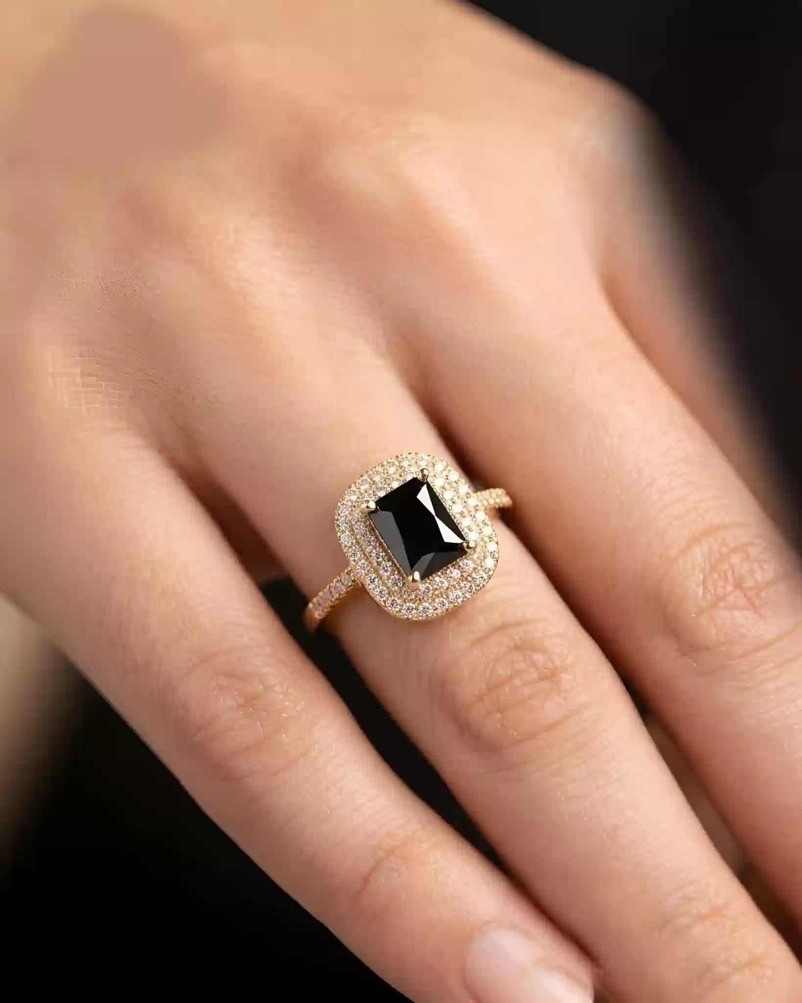 Veyra Zircon Ring