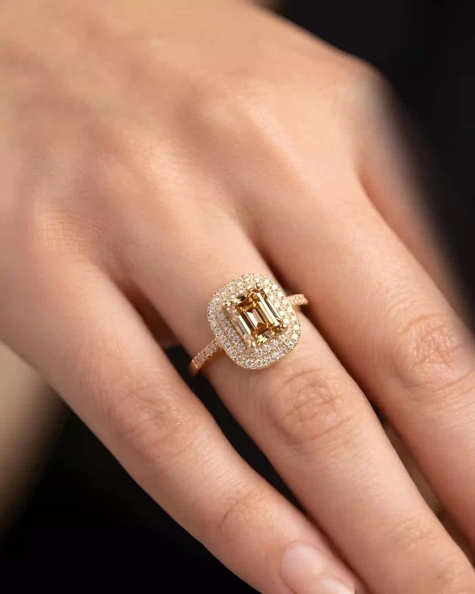 Veyra Zircon Ring